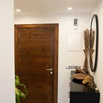 Mykonos Homes - Stilvolles Mit Eigenem Jaccuzzi *