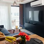 Mykonos Homes - Stilvolles Mit Eigenem Jaccuzzi *