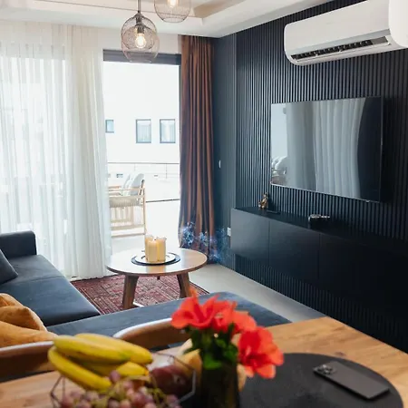 Mykonos Homes - Stilvolles Mit Eigenem Jaccuzzi *