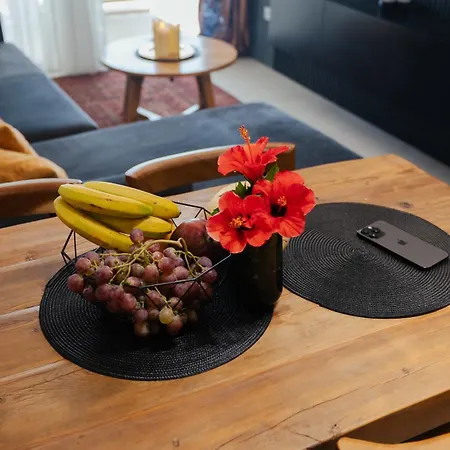 Mykonos Homes - Stilvolles Mit Eigenem Jaccuzzi Kalogrea