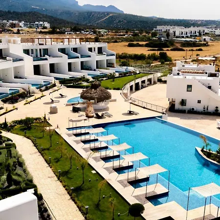 Mykonos Homes - Stilvolles Mit Eigenem Jaccuzzi Kalogrea
