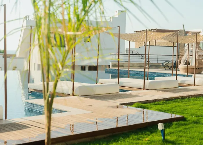 Mykonos Homes - Stilvolles Mit Eigenem Jaccuzzi * Kalogrea